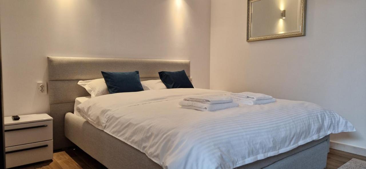 Modern House Hotel Sighetu Marmaţiei Екстериор снимка